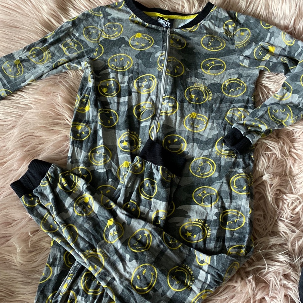 Boys Smiley Pjs